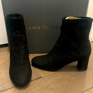 Ann Taylor black suede Trixie Sock block Bootie size 7.5 only worn thrice